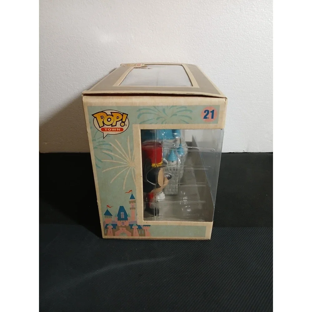 Funko POP! Town Disneyland 65th Anniversary Sleeping Beauty Castle Mickey 21